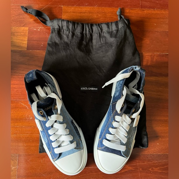 DOLCE & GABBANA SNEAKERS SIZE 39 FITS US SIZE 8.5. IN GREAT CONDITION. WORN ONCE - Picture 4 of 6